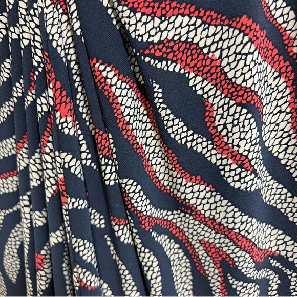 Anne Klein Reptile Zebra Stripe Wrap Bodice Gathered Skirt Sheath Dress - Picture 5 of 14